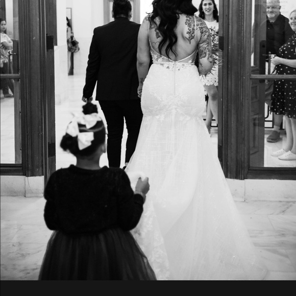 Calla Blanche wedding gown - Picture 6 of 14